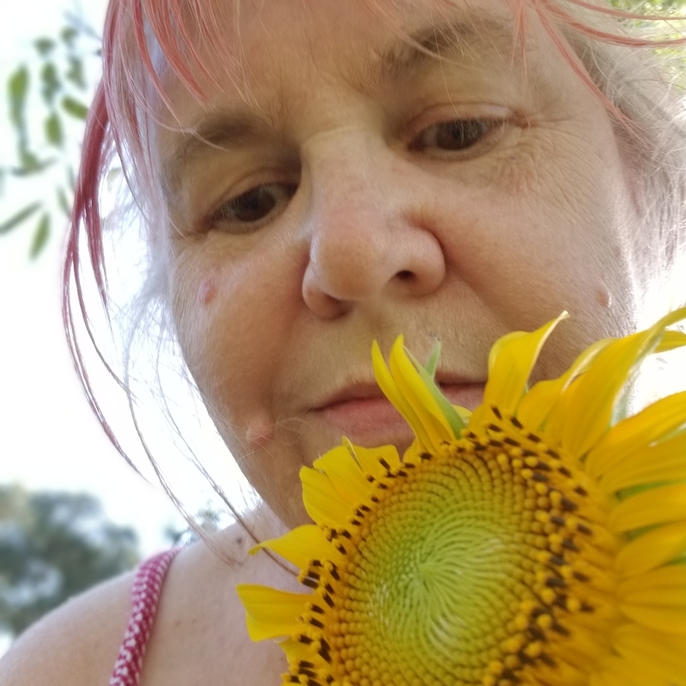 Meet your Posher, Linda
